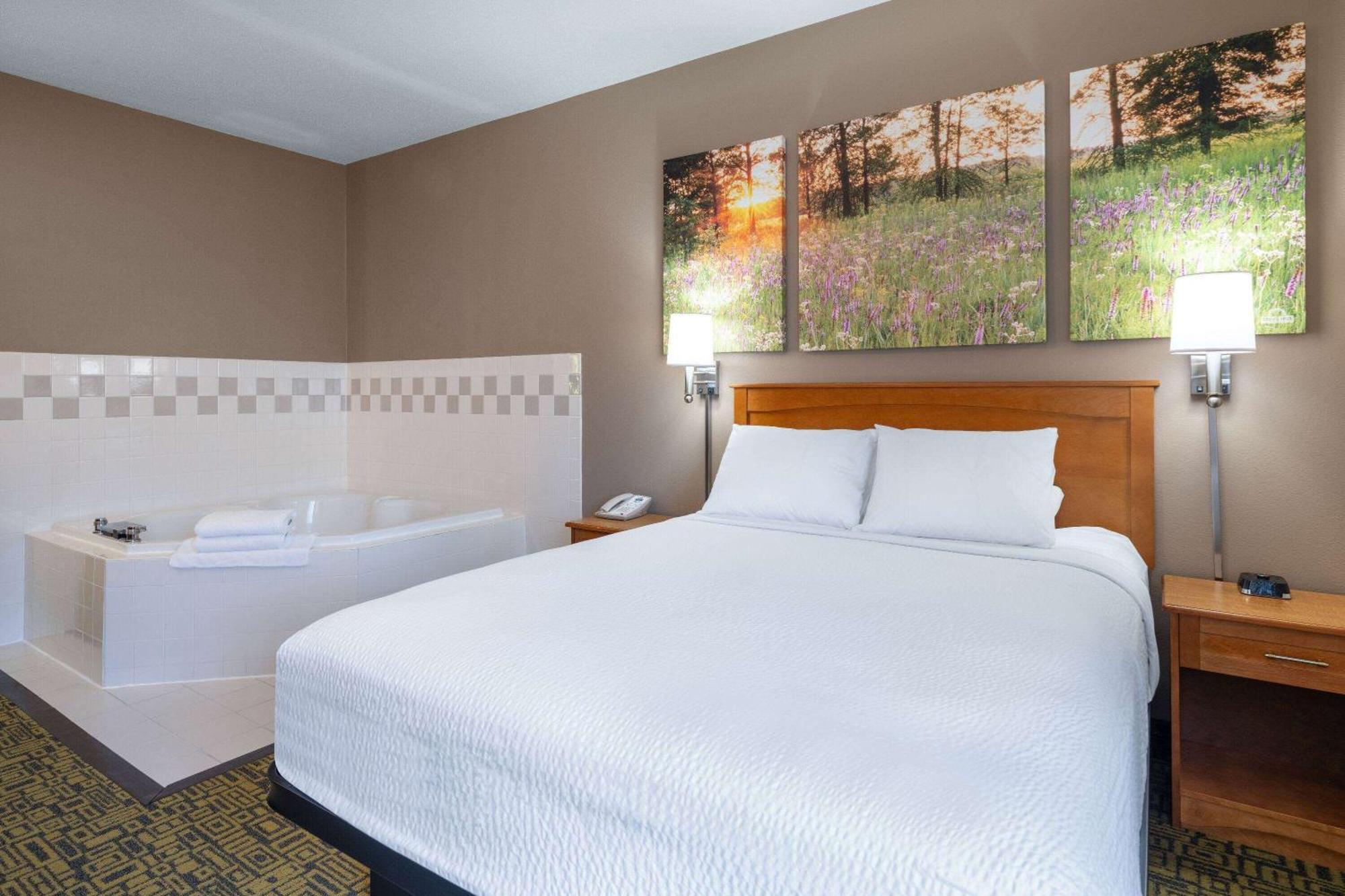 Days Inn & Suites By Wyndham Madison Exterior foto