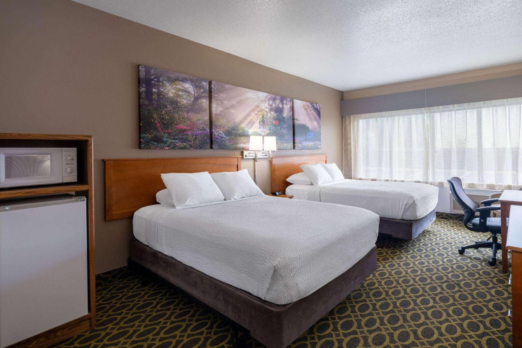 Days Inn & Suites By Wyndham Madison Exterior foto