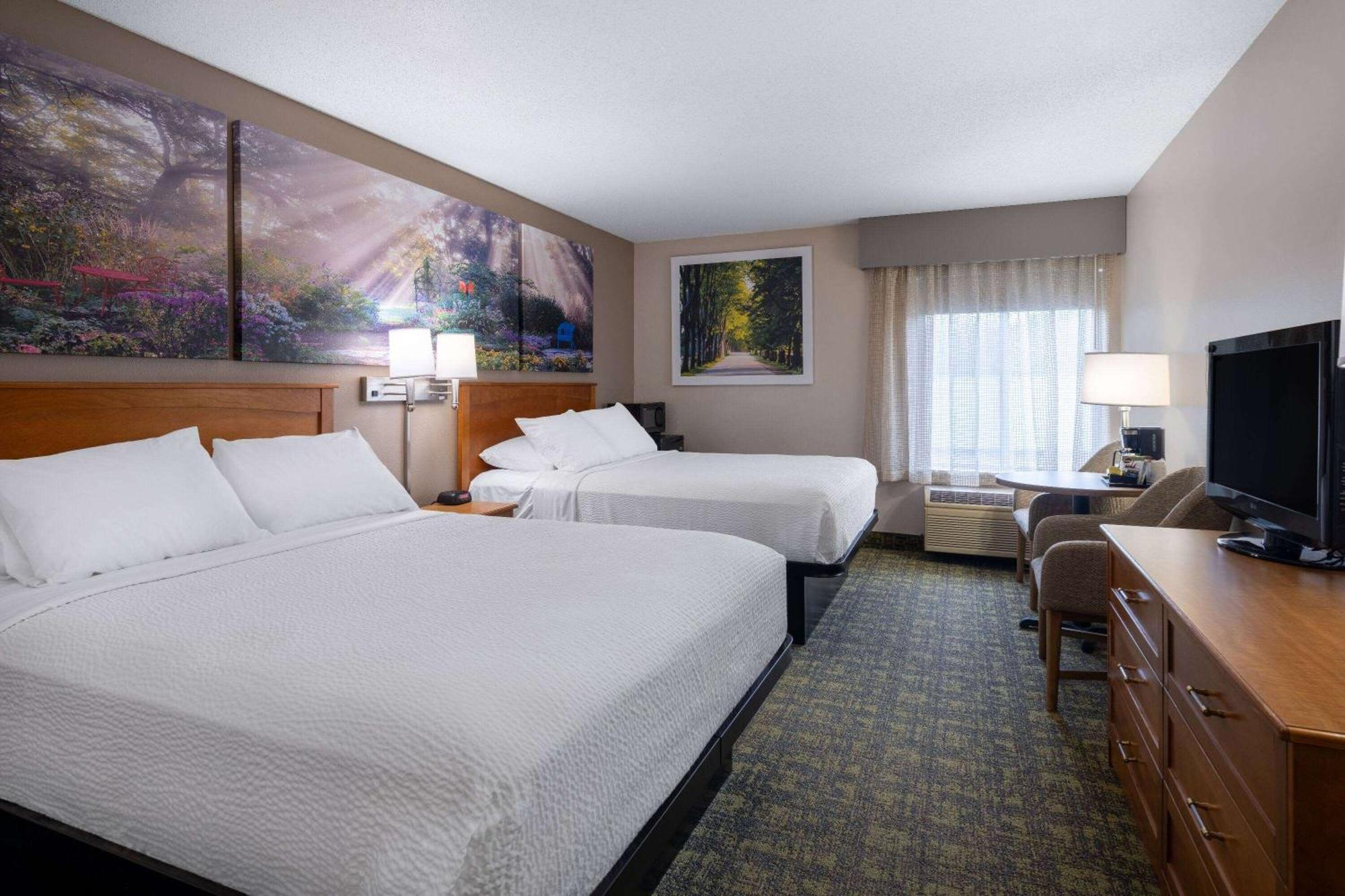 Days Inn & Suites By Wyndham Madison Exterior foto