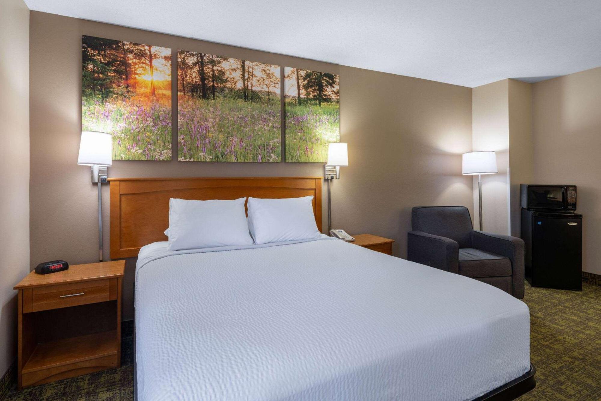 Days Inn & Suites By Wyndham Madison Exterior foto